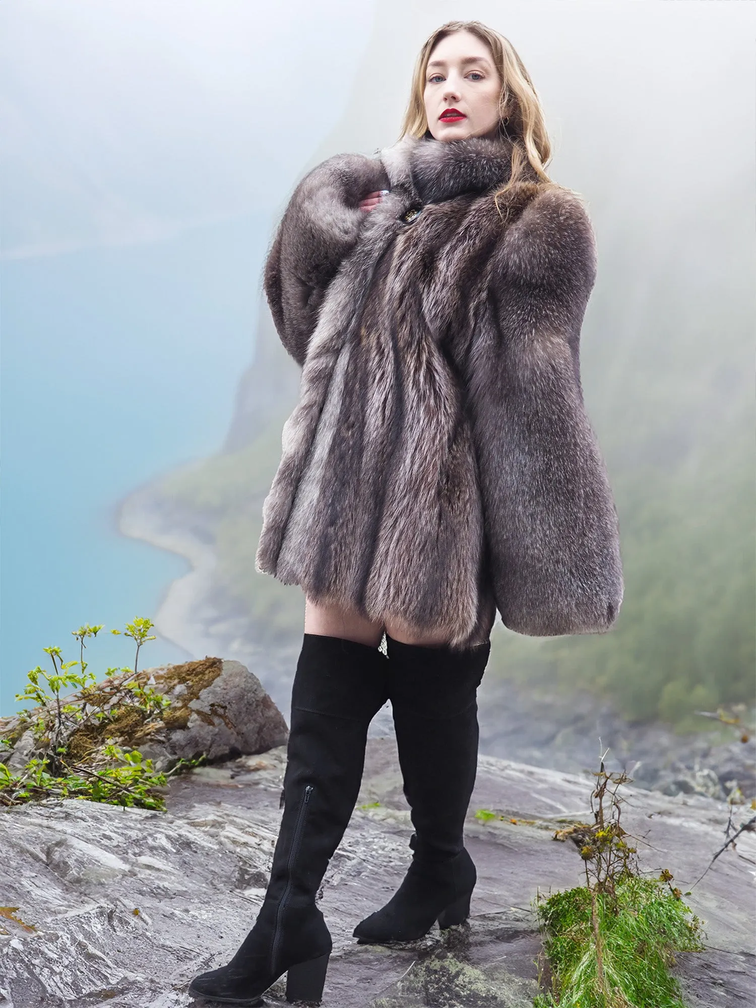 Canadian Raccoon Fur Coat Coats With Indigo Fox Detachable Hood M