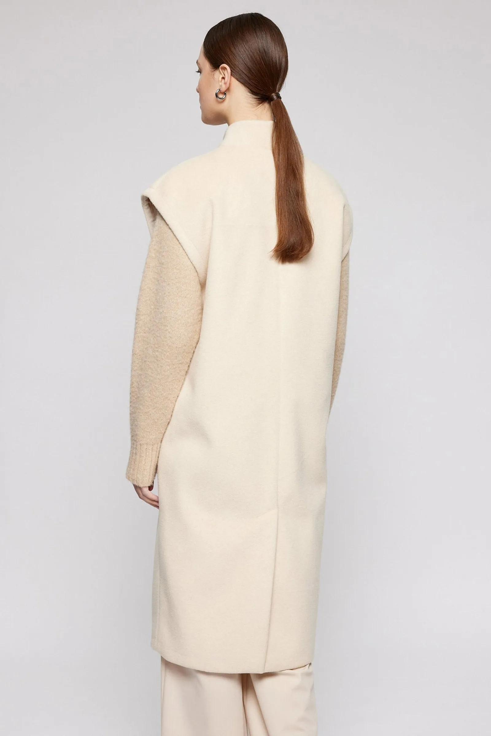 Charlie Sleeveless Long Coat