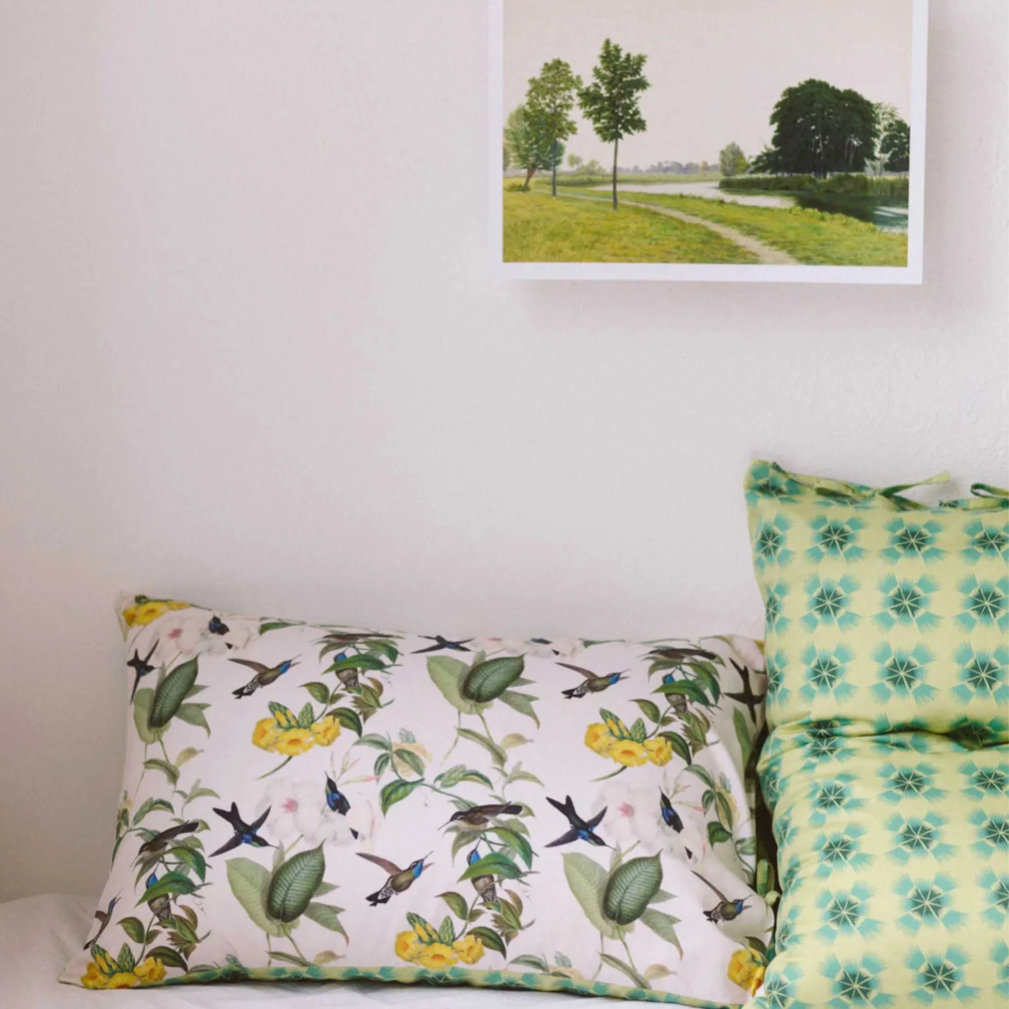 Lazybones Hummingbird Pillowcase Set