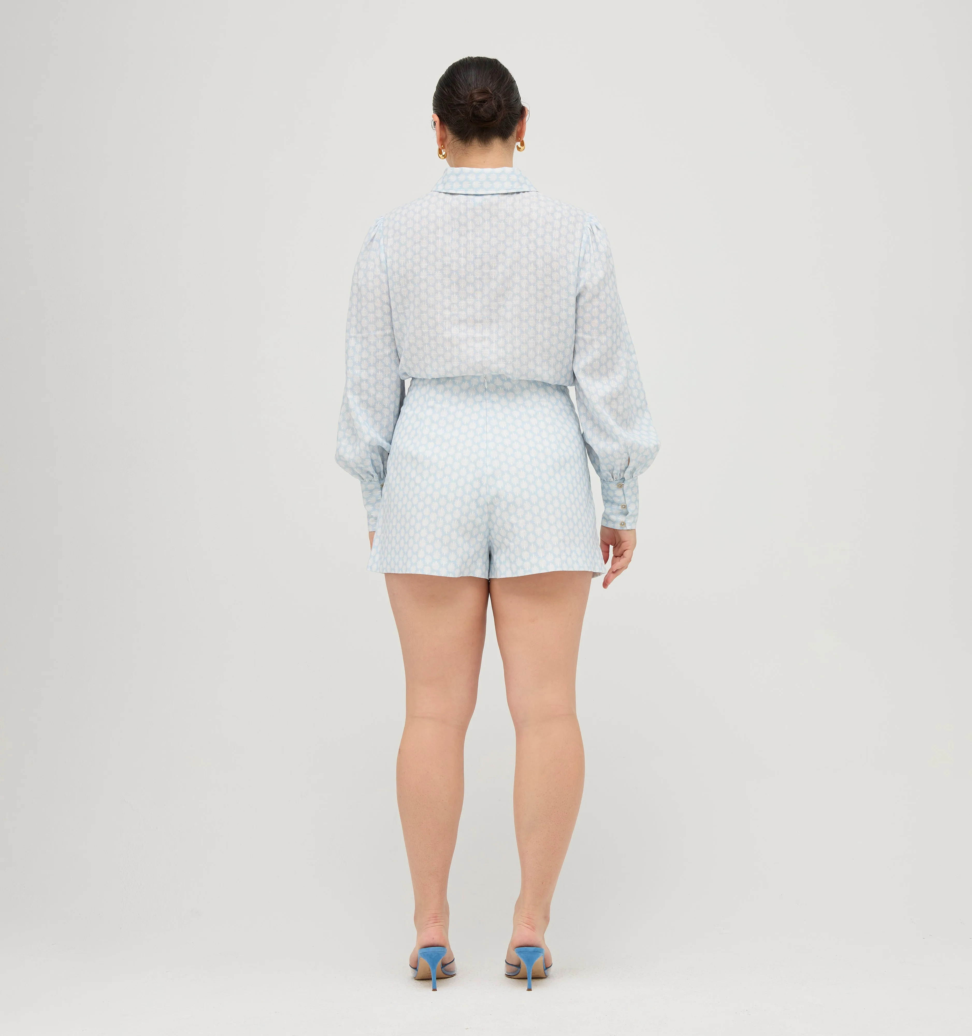 The Dorothea Top - Powder Blue Baroque Shell Linen