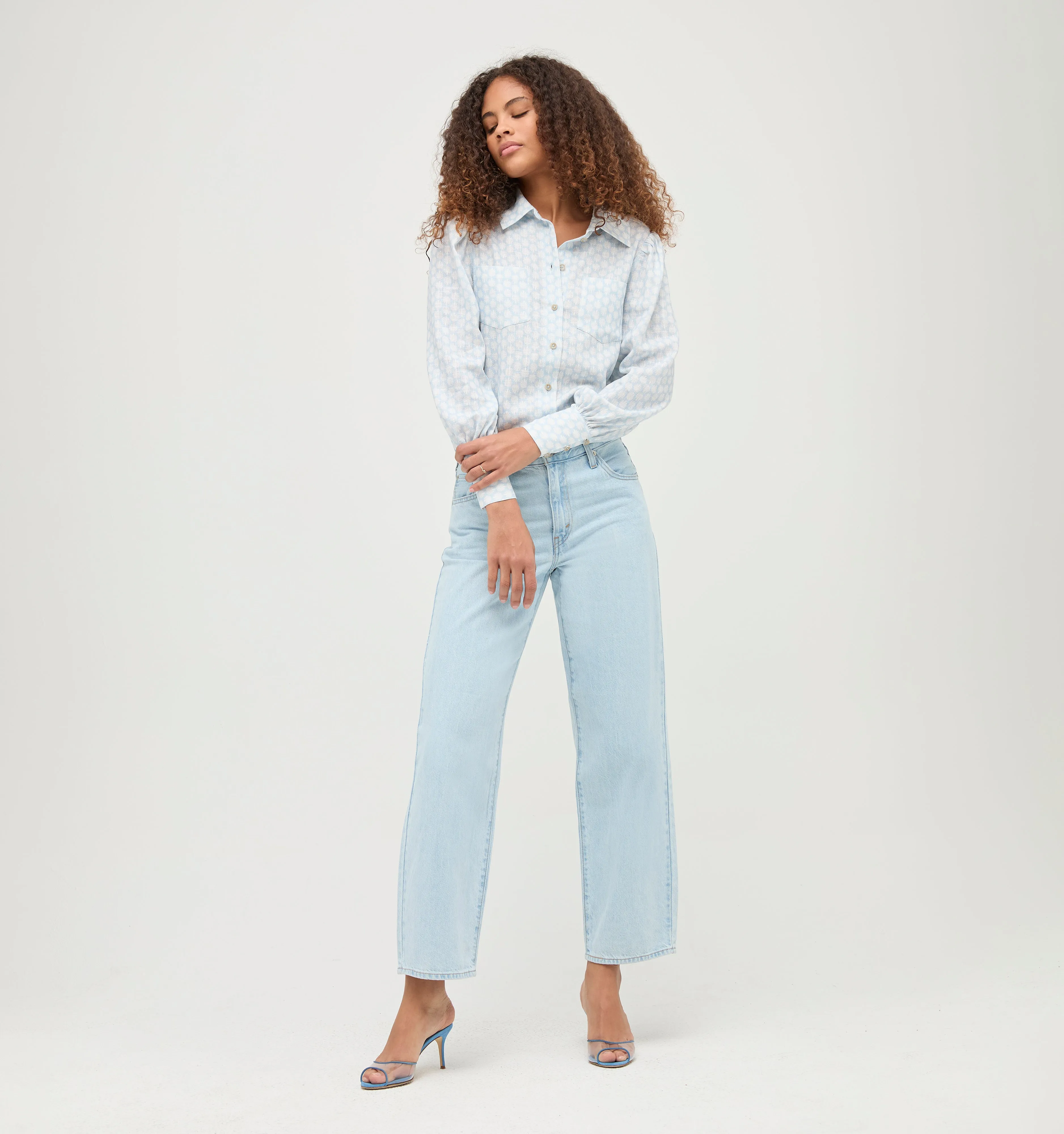 The Dorothea Top - Powder Blue Baroque Shell Linen