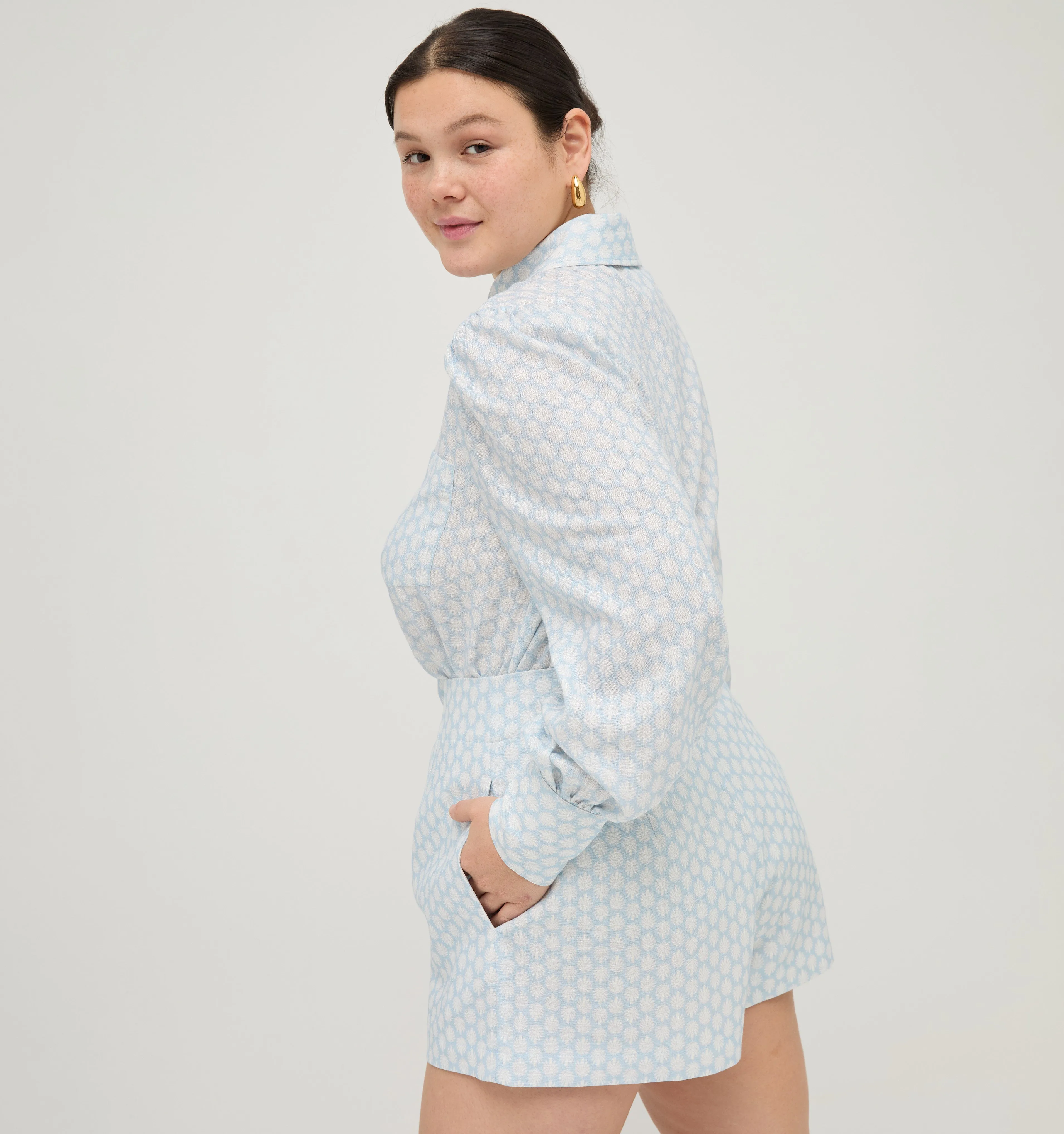 The Dorothea Top - Powder Blue Baroque Shell Linen